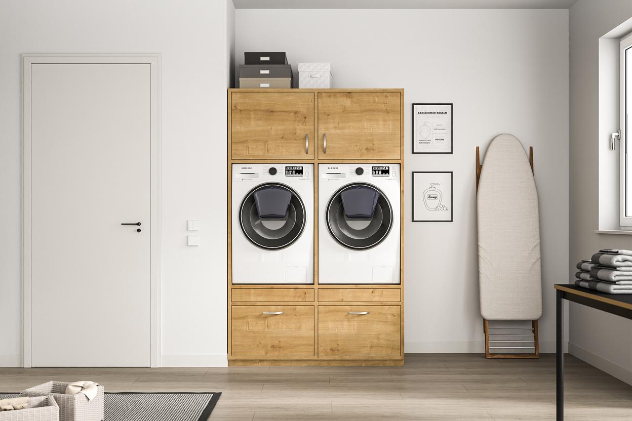 Maßgefertigter Schrank integriert in die Hauswirtschaftsraumgestaltung. Ein funktionaler Schrank nach Maß aus hellem Holz, angepasst an Waschmaschinen, mit praktischen Schubladen und Fächern darüber.